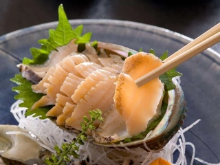 【追加一品料理】アワビのお造り(6,160円/税込)※要事前予約