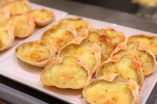 【夕食バイキング】カニの甲羅グラタン ※イメージ