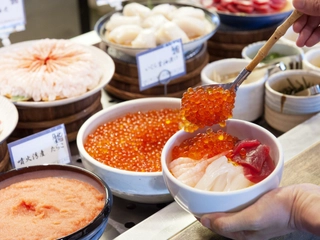 【朝食/海鮮】お好みの海鮮をお好きなだけ乗せて作る海鮮丼は貴方だけのお愉しみ。