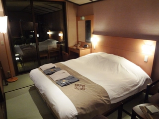 【客室】2名様ゆったりとお休みいただけるベッド/Bed that sleeps 2 people comfortably