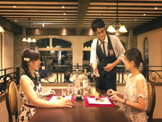 【食事】朝夕のお食事はレストラン『Petit Poche(プチポッシュ)』で。