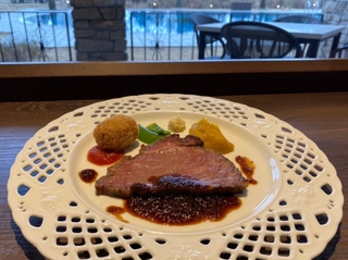 【肉料理 】ローストビーフ