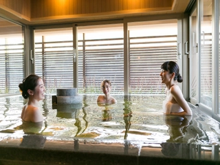 【大湯処:月華】