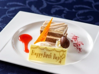 【夕食】デザート一例 ※通常はメッセージ用意なし。ご希望の際は事前にお知らせください。