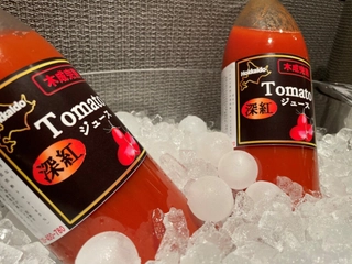 【朝食/ドリンク】アイコトマトを使用した、濃厚でフルーティーな甘いトマトジュース。