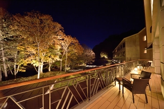 1階【ロビーテラス】