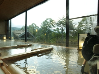 【大浴場】廿二の湯(檜湯)/Bathtub made of Japanese cypress