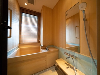 【ビューバストリプル】