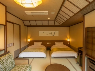 【ツイン】ベッドサイズ:1200mm×2000mm 2台/スタンダードなツインタイプのため様々な旅行に最適です。