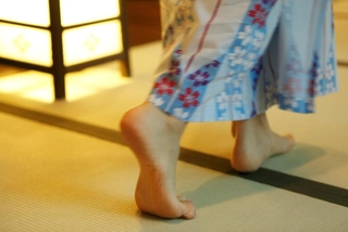 【施設】回廊イメージ( A corridor with tatami mats.)