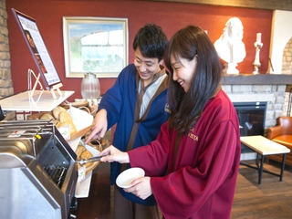 【サービス】お食事時間が遅いお客様に時間限定の軽食のサービスがございます。