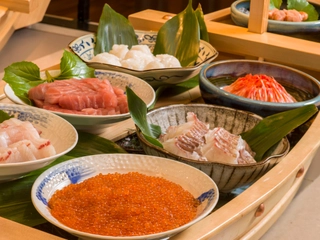 【朝食】朝から贅沢に、海鮮バイキングをお愉しみください。