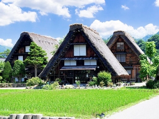 初夏の合掌集落