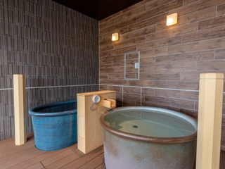 【最上階 露天風呂】おひとり様用のお風呂もご用意しております。