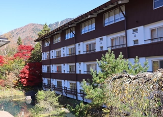 【外観】仙岳荘(秋)