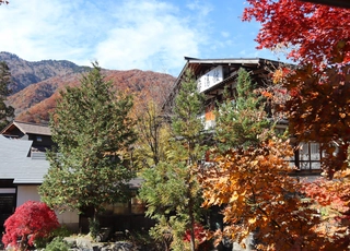 【外観】大浴場(秋)