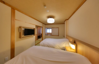 【開放式内風呂付和洋室】2025年3月にリノベーション。寝室(2名1室利用時)