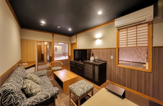 【開放式内風呂付和洋室】2025年3月にリノベーション。 モダンな空間が広がる落ち着きの和洋室。