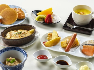 【お子様：朝食】和と洋の人気メニューがセットになった朝食。