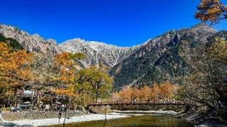 【観光：上高地】紅葉の時期もまた絶景。