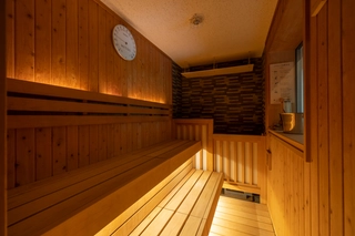 【大浴場サウナ】男女ともにドライサウナを完備しております。