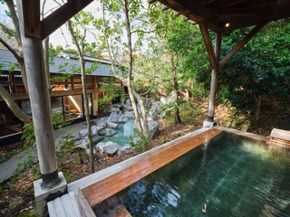 【大浴場】男性露天風呂（2025年12月リニューアル）