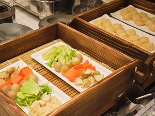朝食バイキング｜伊豆半島料理「静岡茶蒸し」をご用意