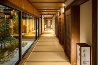 【廊下/大浴場前】絹かけ小路