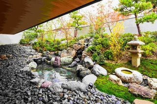 【庭園】
