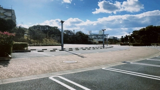 【駐車場】