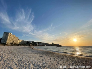 【館内からの夕景】