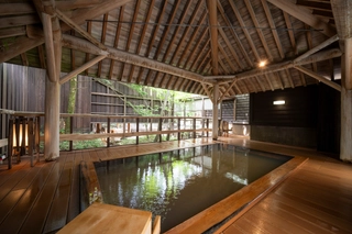 【木響の湯】東屋風呂