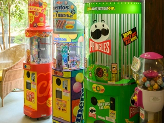 ゲームコーナーにはお菓子ゲームもございます。