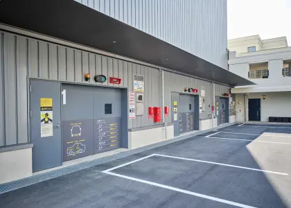 立体駐車場の入り口