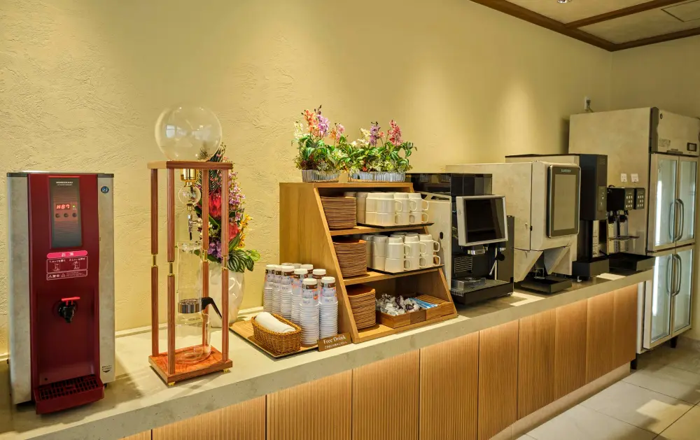 写真：ソフトドリンクやアルコールやお菓子