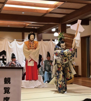 写真：神楽の布地