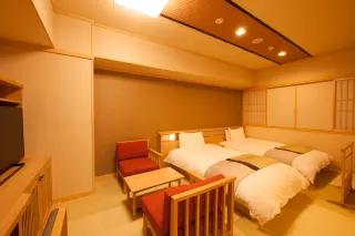 モデレートツインルーム,全館畳敷き客室,サータ社製ベッド